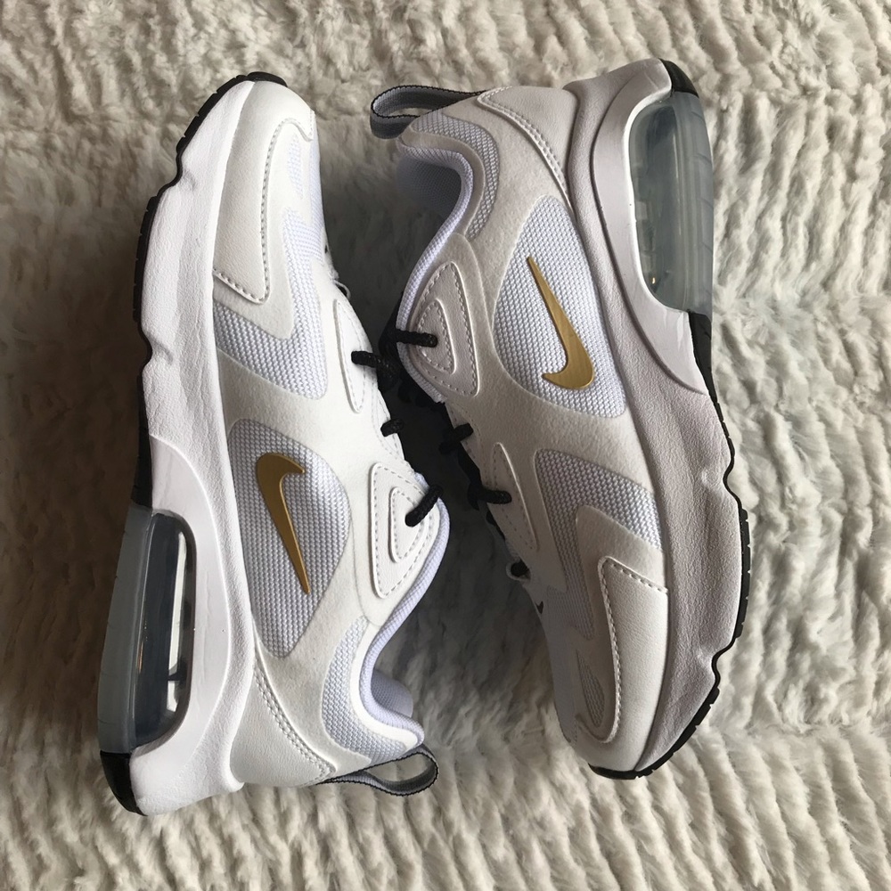 Nike Air Max 200 White Women’s size 5 sneakers - Picture 3 of 8